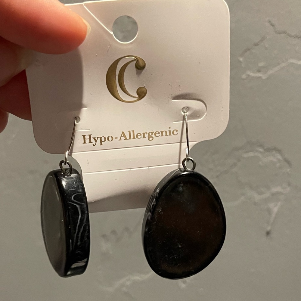 Onyx Drop Earrings